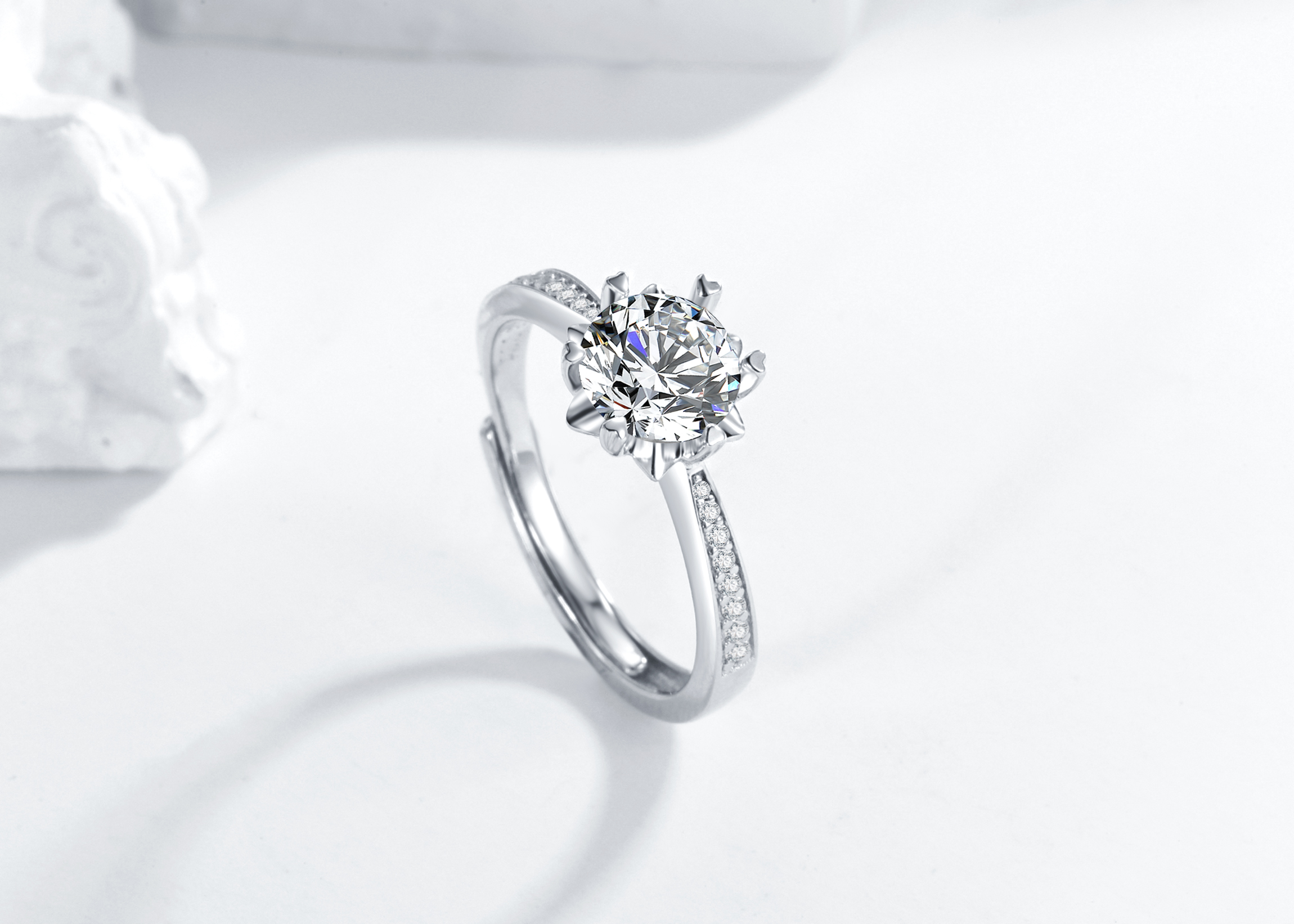 2022 Последние ювелирные изделия из стерлингового серебра 925 Gh Moissanite Wedding Engagement Ring