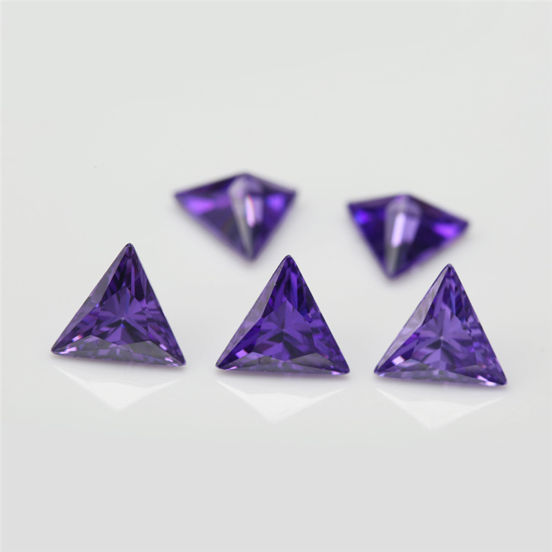 Производитель оптовой 5A Deep Purple Triangle Cubic Zirconia для ювелирных изделий